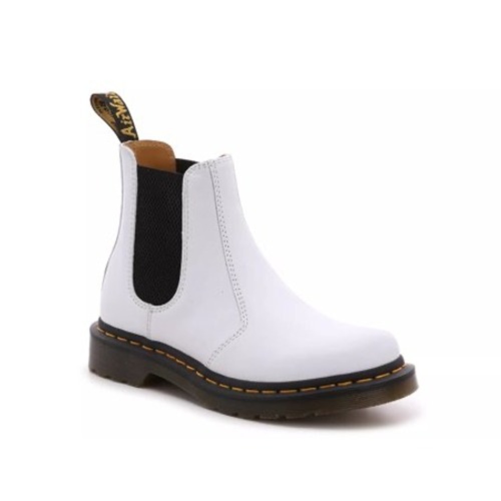 Dr. Martens 2976 Chelsea Boot - Women's 6